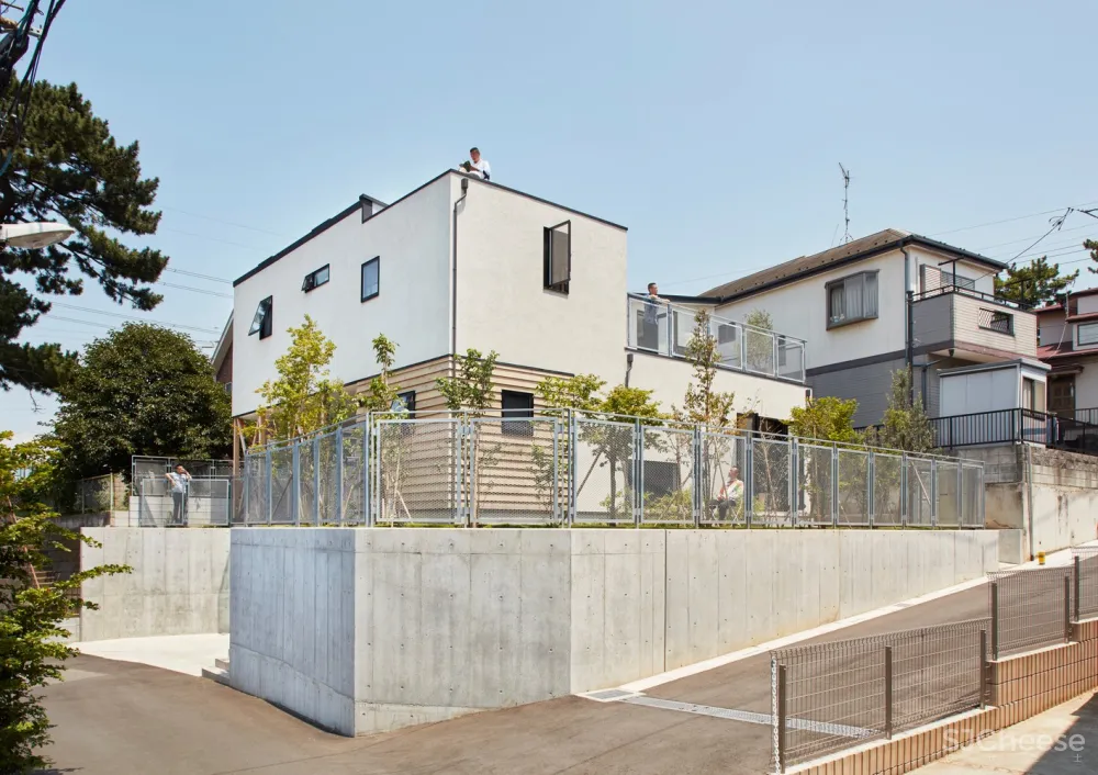 日本“吊脚楼”住宅 / Archidance