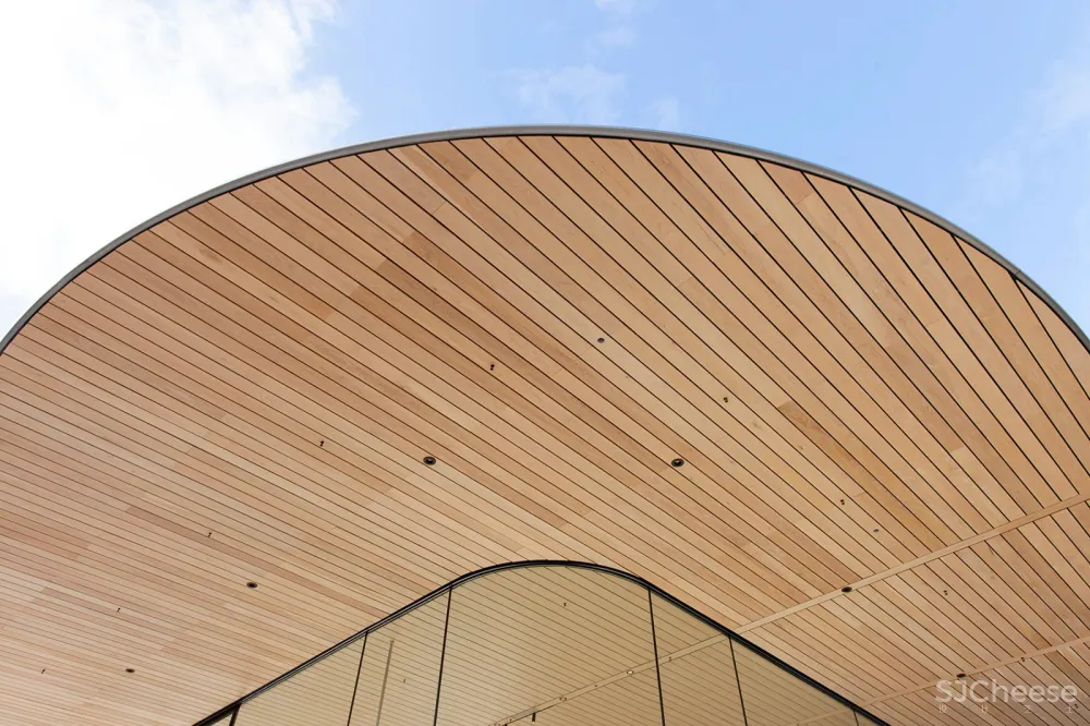 苹果总部游客中心,美国加州 / Foster + Partners