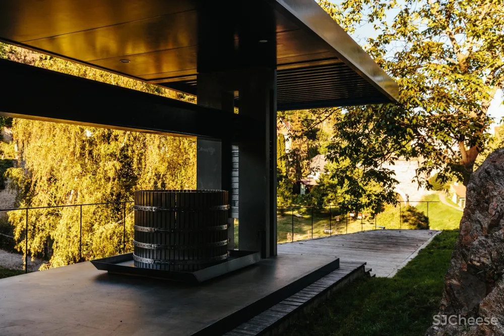 Tzou Lubroth Architekten | 多瑙河神秘的葡萄酒庄