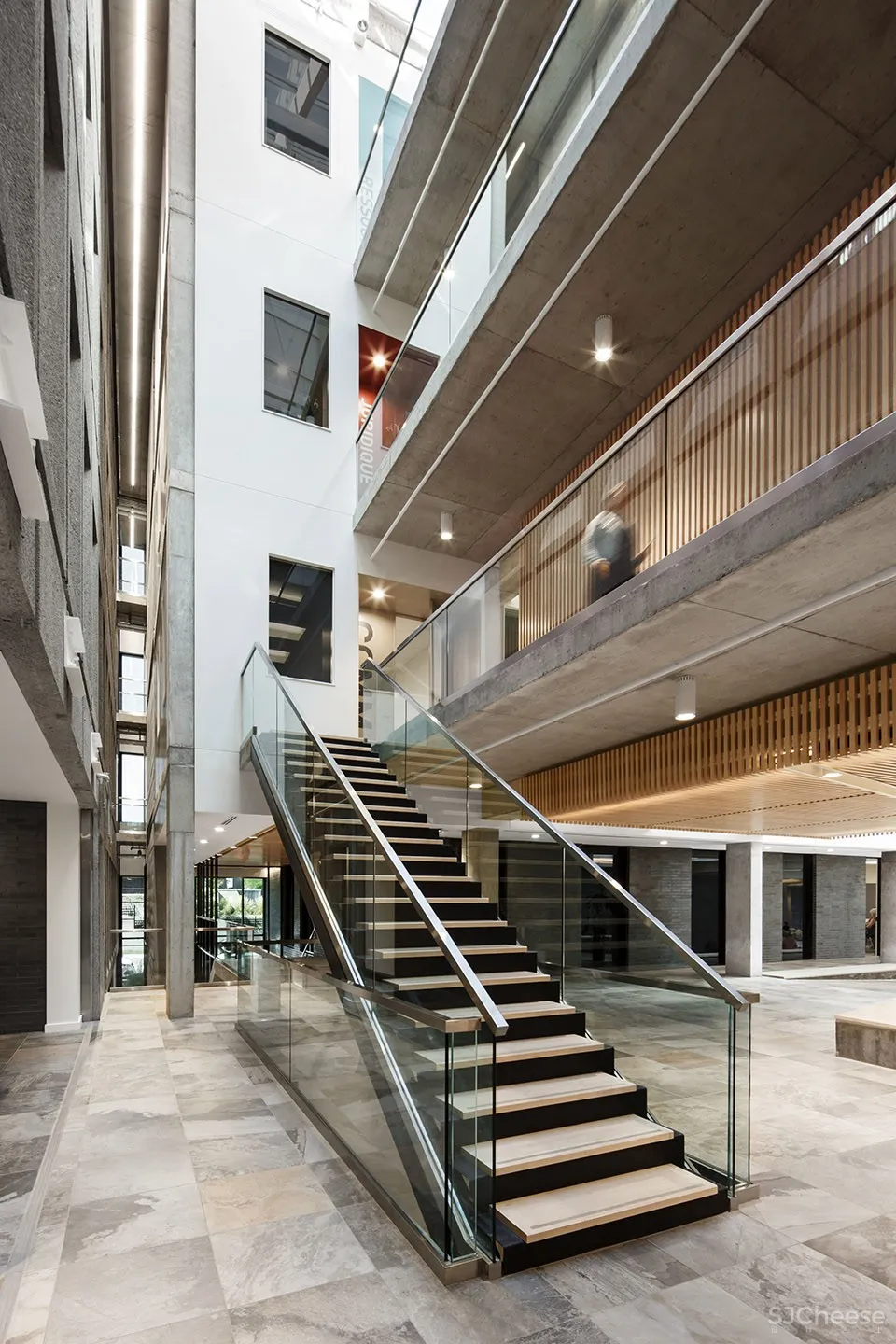 CSN总部办公楼扩建,加拿大 / BGLA + NEUF architect(e)s