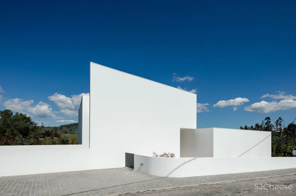 Gafarim住宅,葡萄牙 / Tiago do Vale Arquitectos