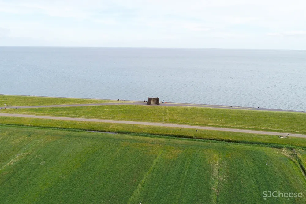 Grounded Studio Elmo Vermijs