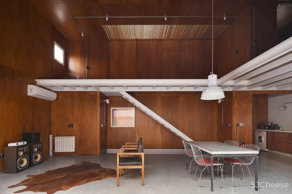 Estudio Berzero Jaros：阿根廷陶瓷砖建筑