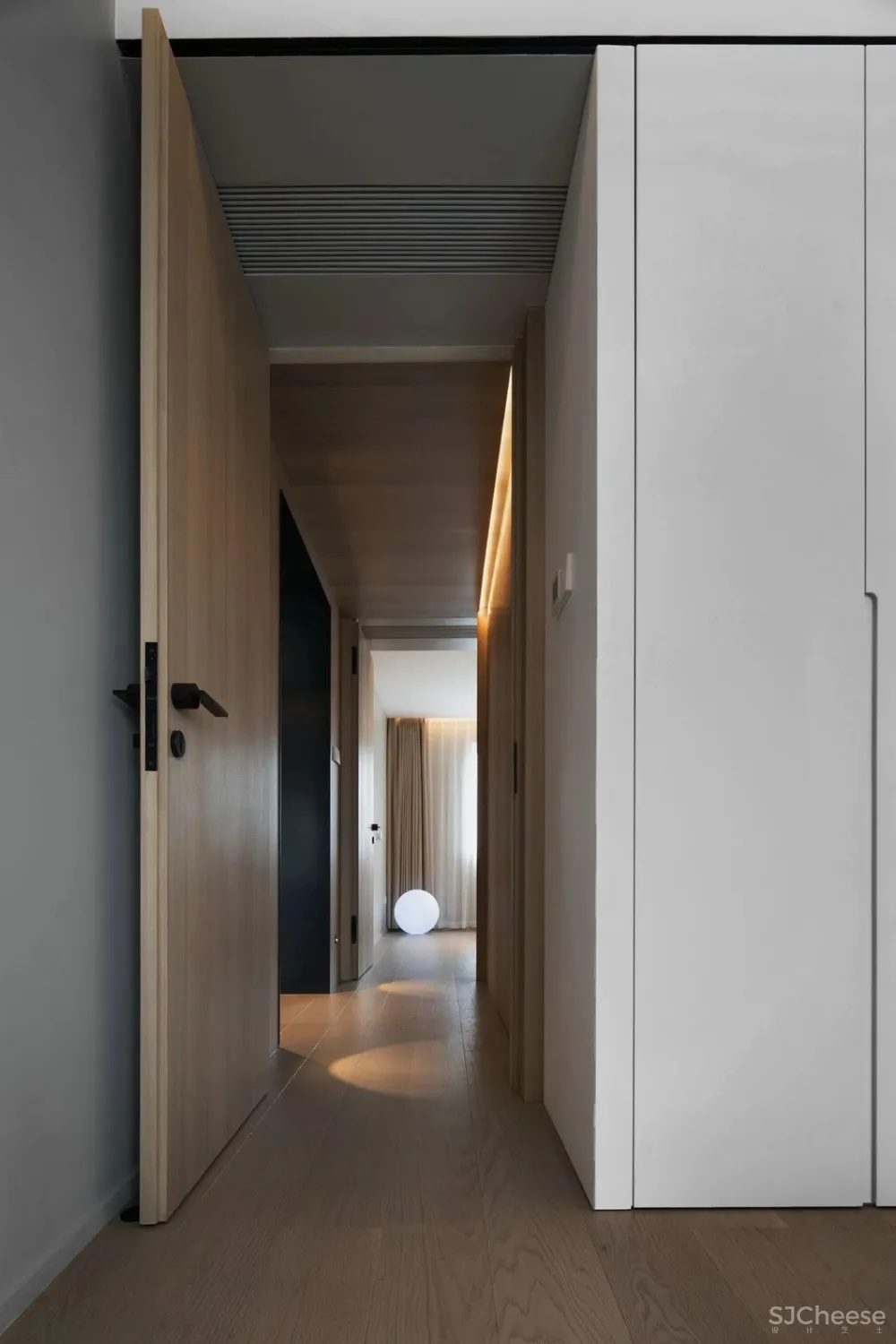 黑白灰丨看设计师的家如何玩转 首