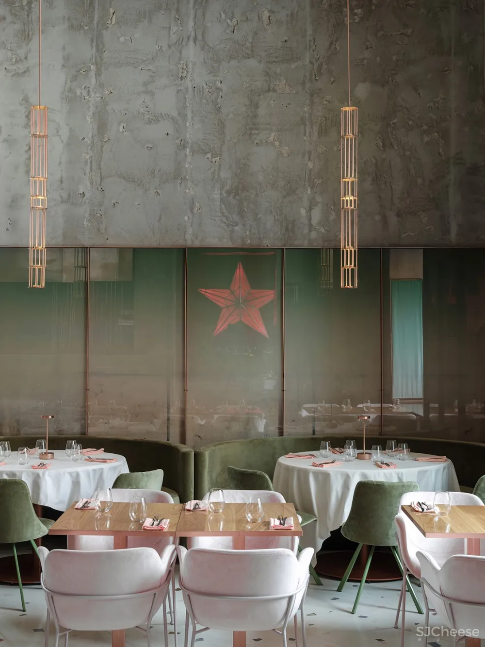 首发 | Crosby Studios：莫斯科 Pink Mama餐厅