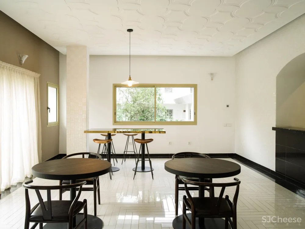 Lepic精品酒店改造,科特迪瓦 / Paola Bagna