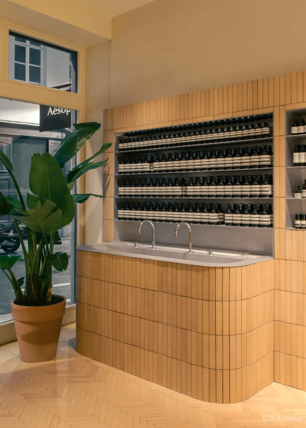 首发 | Bernard Dubois：将童年记忆导入布鲁塞尔的Aesop内部设计