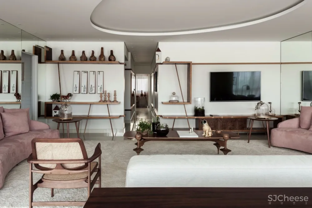 Leo Romano | 美学是通向幸福的道路