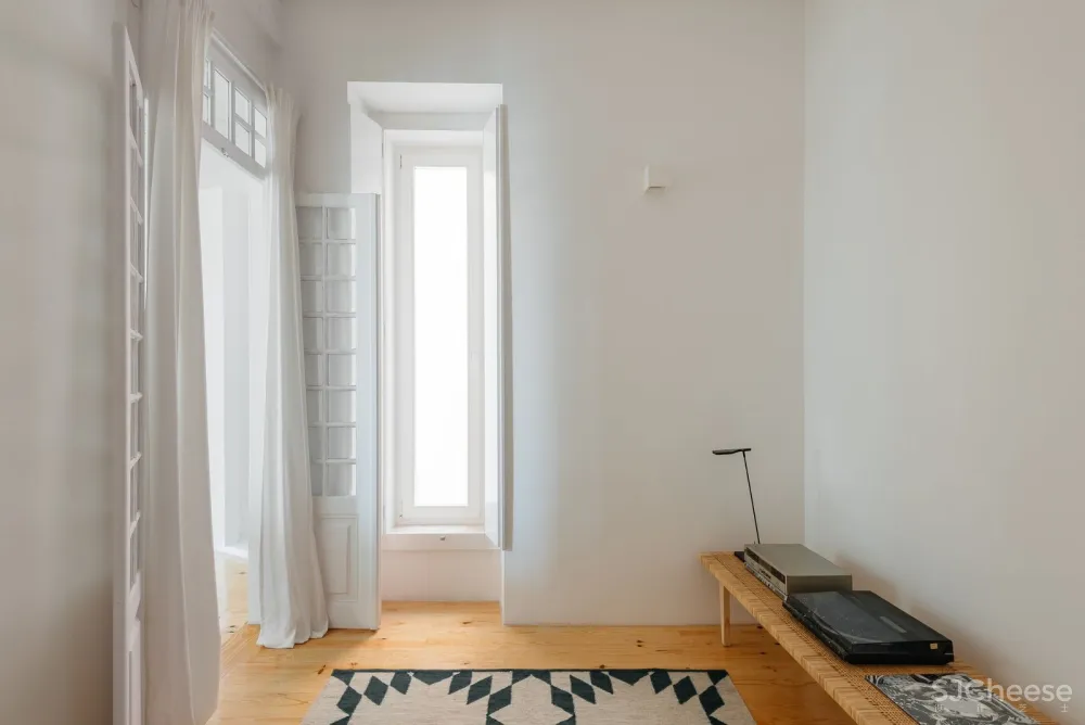 Filipe Foncesca Costa：里斯本拉帕公寓