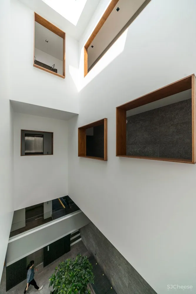 Clifton 山谷别墅 / FreightArchitects