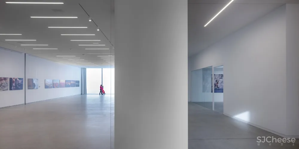 首发 | Mahlknecht：海拔2275米的意大利白云岩鲁曼山摄影博物馆