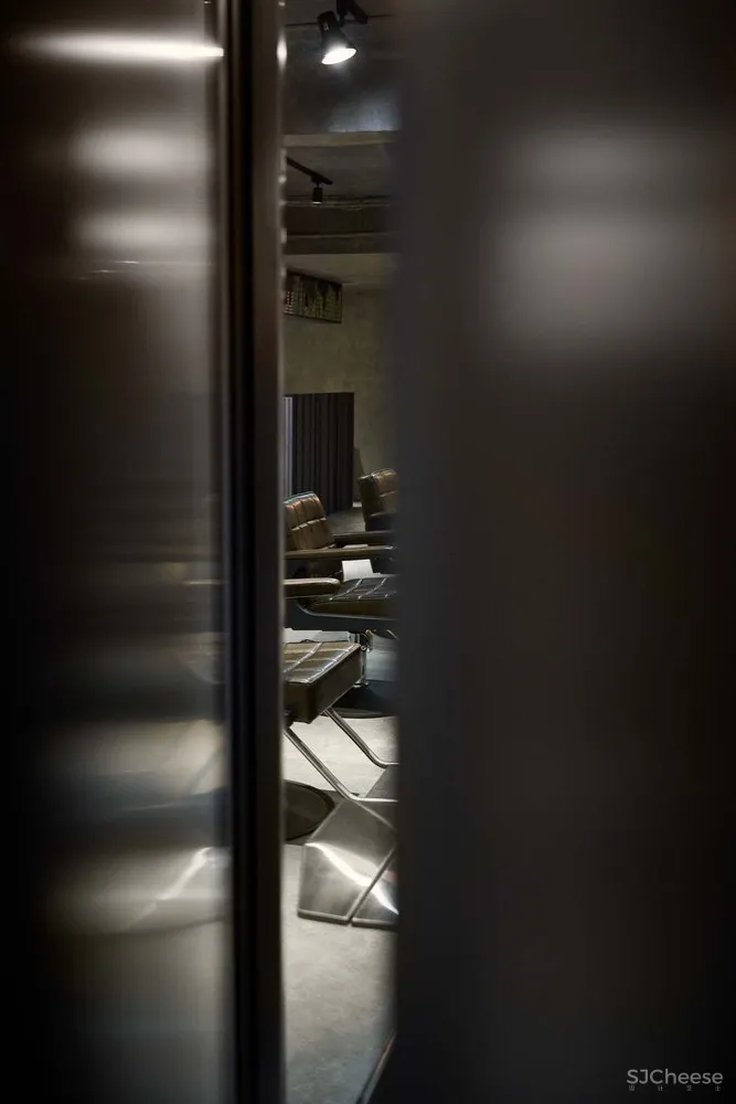 首发 | zohome：台北发型沙龙 Cutting space