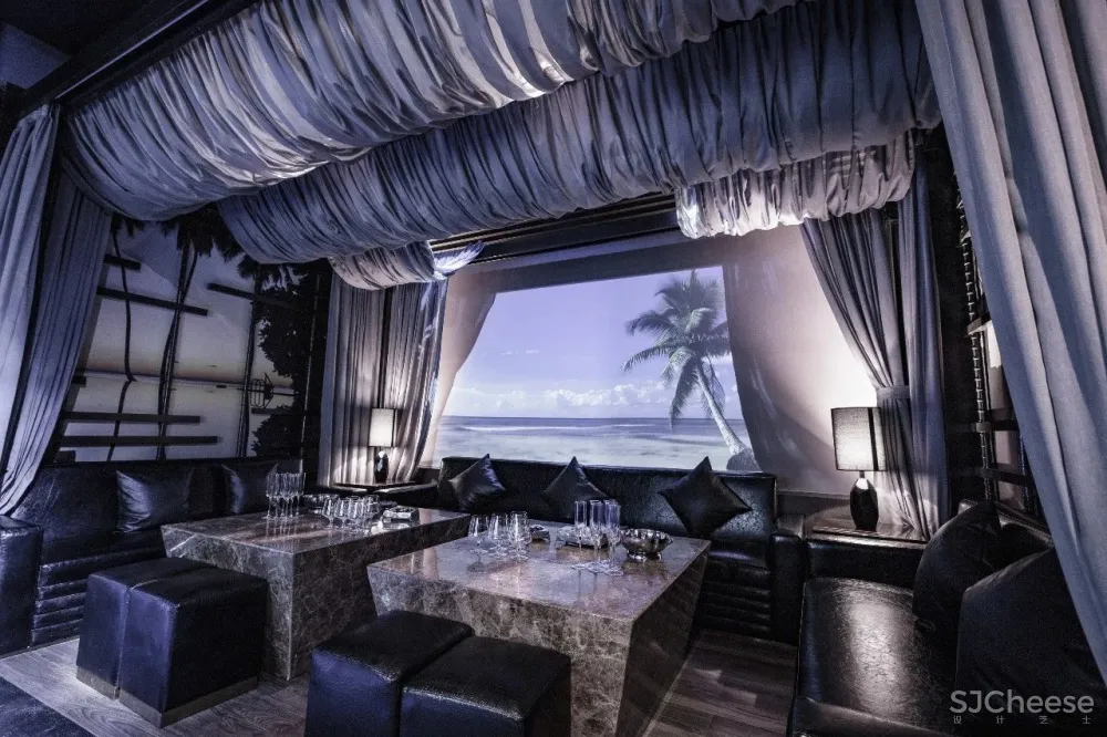 最新 | 新冶组：无锡M-KING KTV概念店 全景式巨幕KTV体验打造“M”娱乐主义新体验