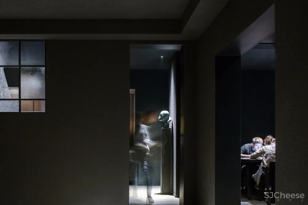 Vilniaus 冷调餐厅