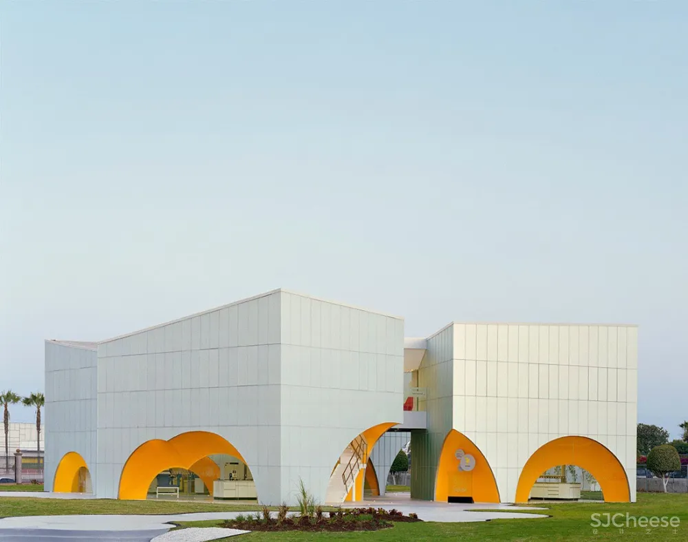 墨西哥雀巢集团创新实验室／Rojkind Arquitectos