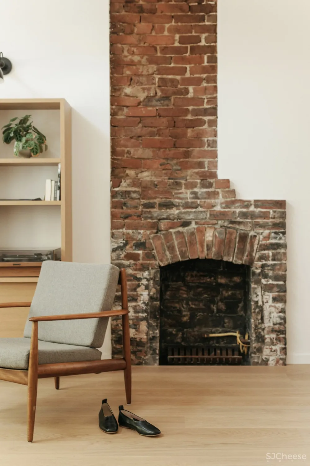 新作 | Campos Studio & Tom Chung Studio：为退休夫妇翻修的温哥华红豆杉屋