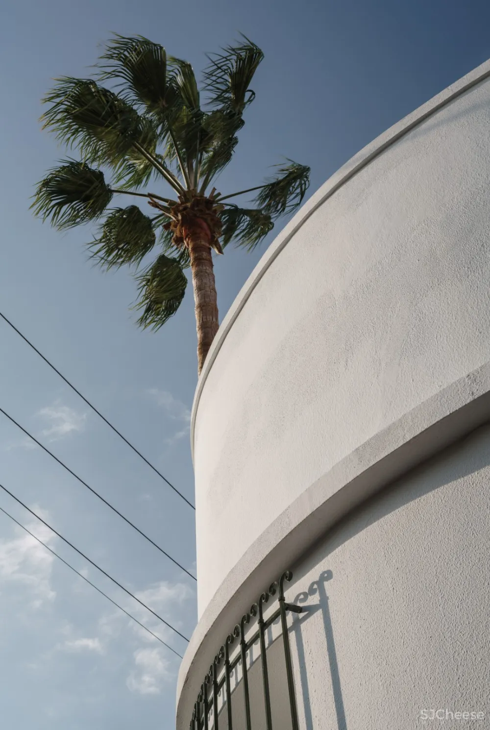 首发 | AK-A :雅典红绿撞色工业风 Atene餐厅