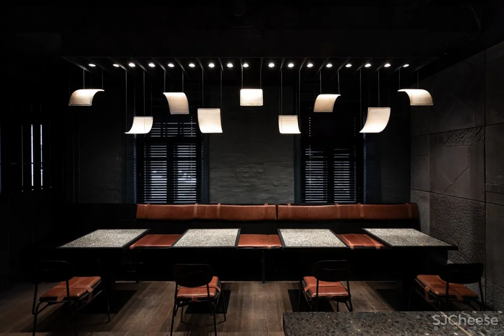 柏林酒吧，莫斯科 / Thilo Reich