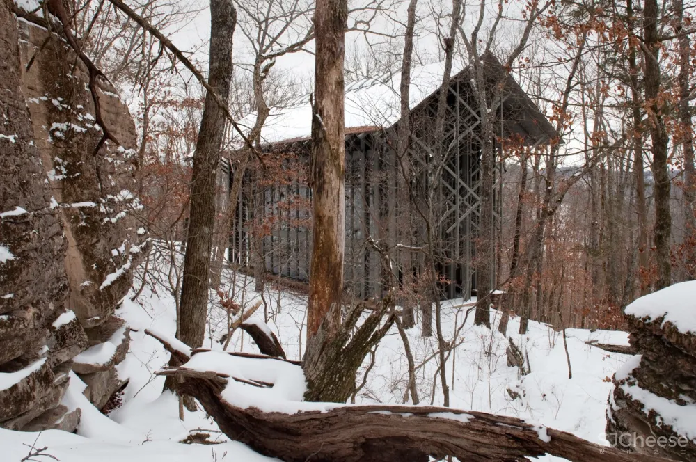 AD经典：荆棘冠教堂 / E. Fay Jones