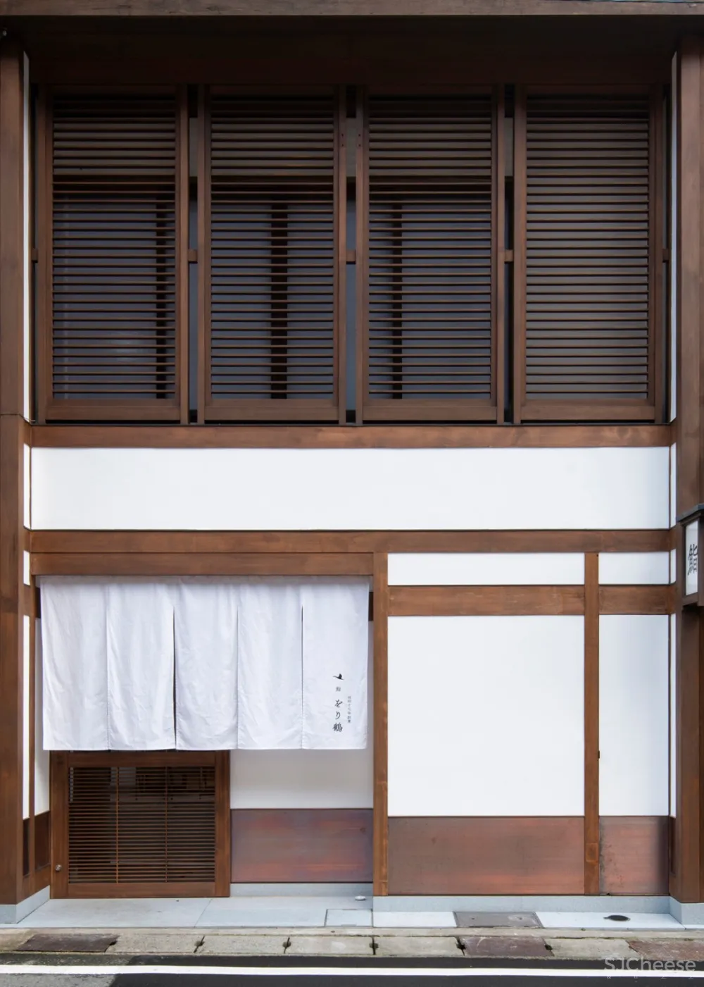 首发 | CASE-REAL:日本纸鹤咖啡馆