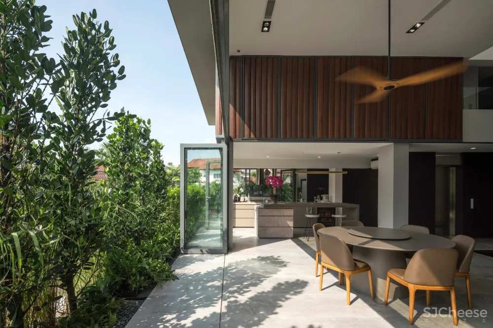 Clifton 山谷别墅 / FreightArchitects