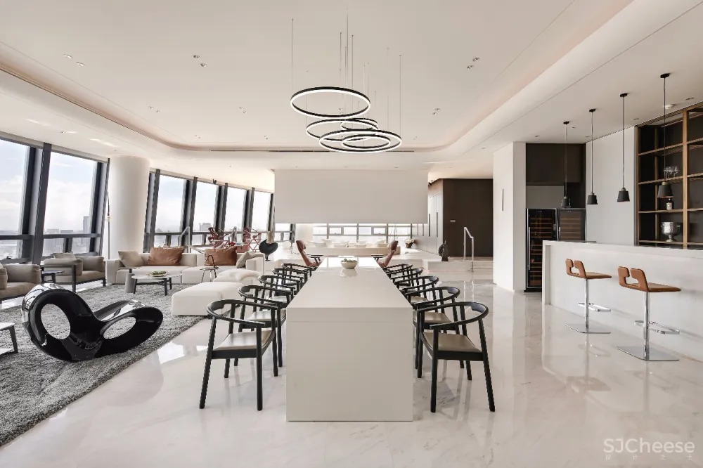 600m²天空之镜丨高空俯瞰城市边际