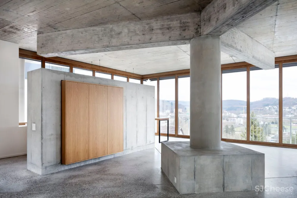 Schaerermattle Architects：瑞士方形平台极简住宅 首