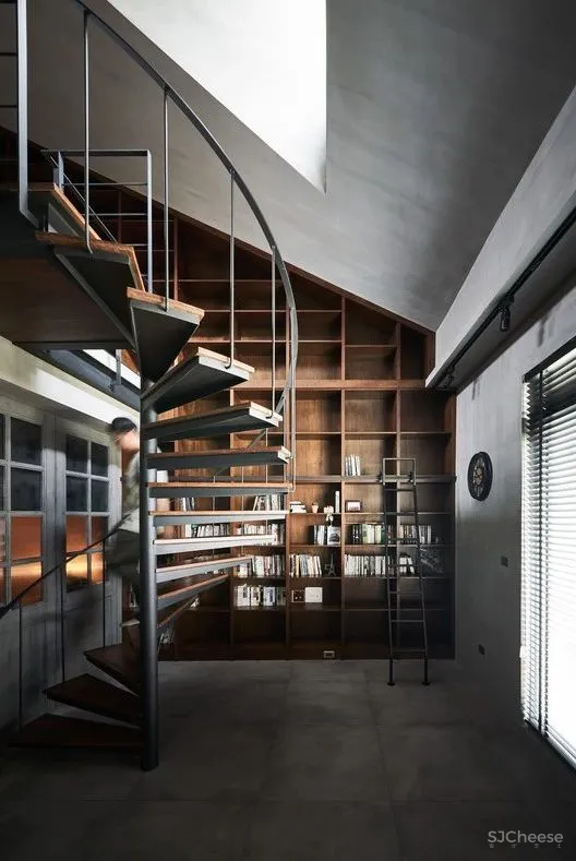 暗黑工业风，阁楼还能这样装？