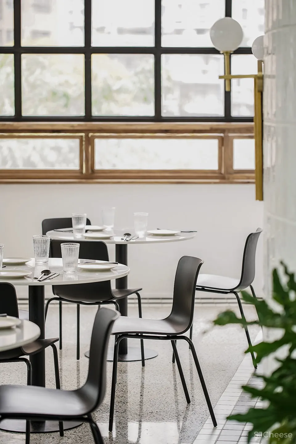 最新 | 治木设计:重庆 一小间泰食