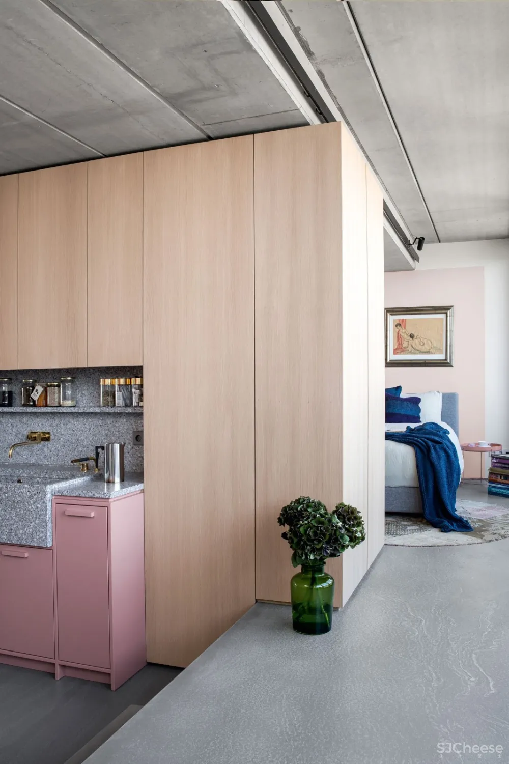 首发 | ESTER BRUZKUS:德国柏林开放式绿洲花园公寓