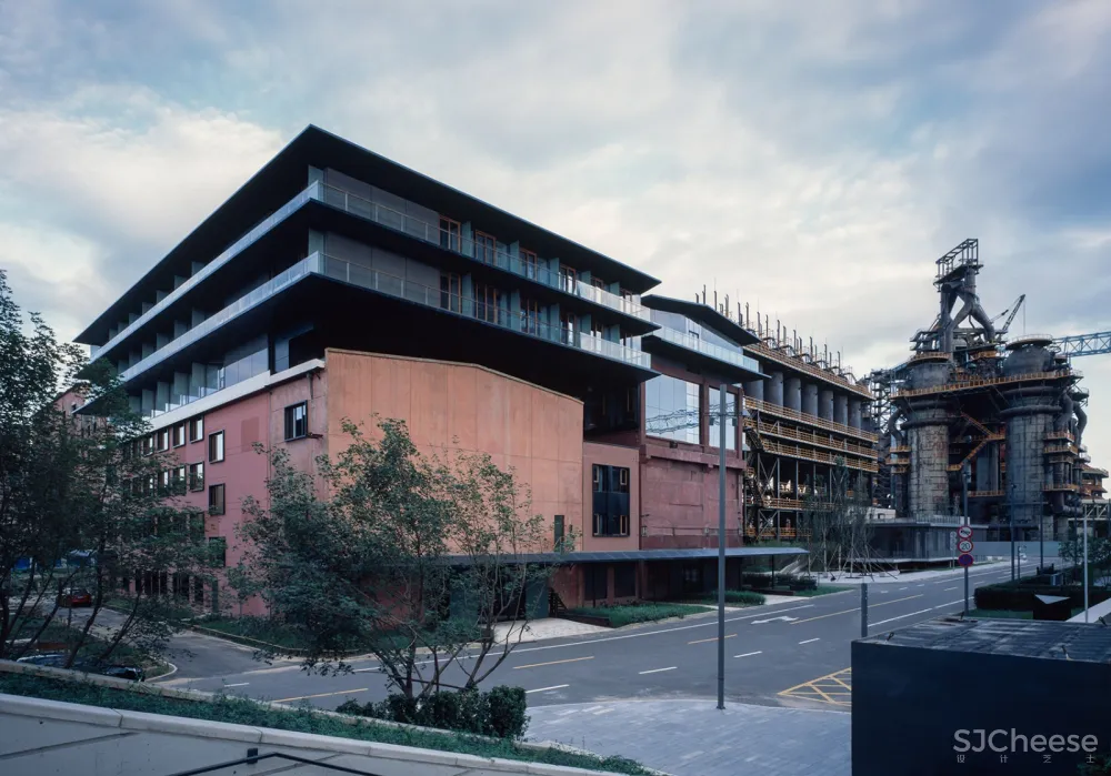 “仓阁”- 首钢工舍智选假日酒店,北京 / 中国建筑设计研究院有限公司