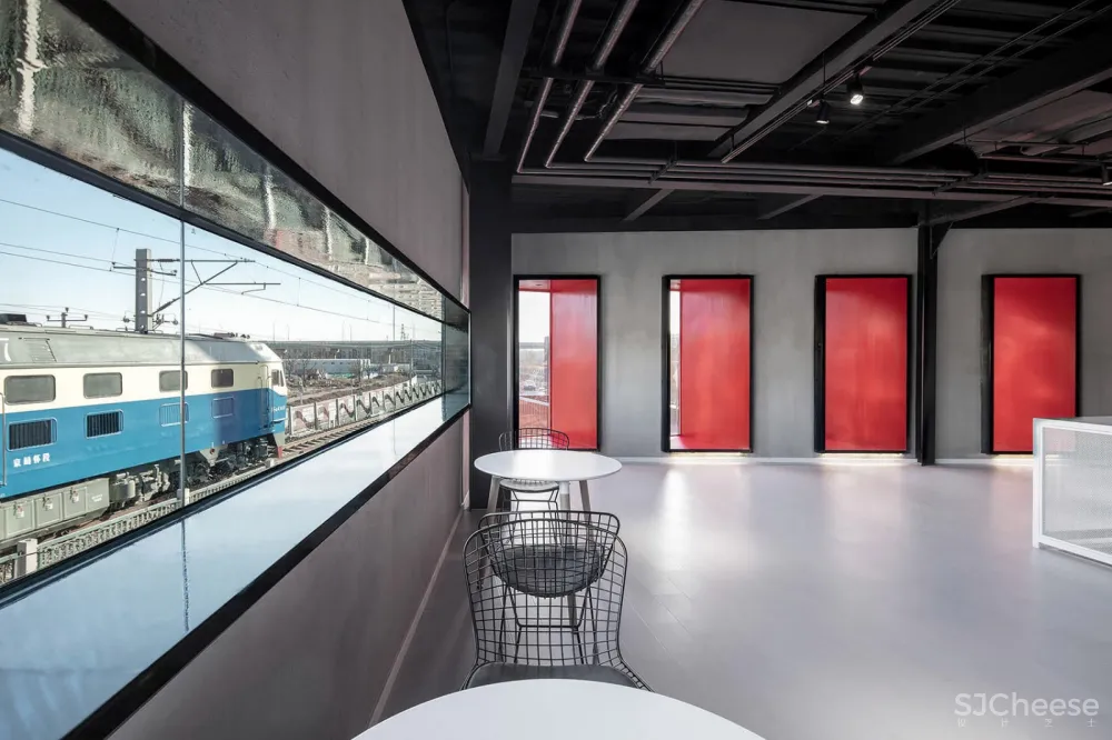 新作 | 上建下筑工作室:北京 The Pit House汽车俱乐部