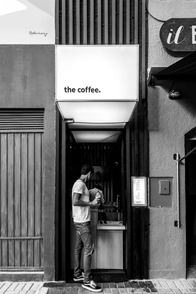 给我一扇门宽的空间，The Coffee咖啡店 / Studio Boscardin.Corsi Arquitetura