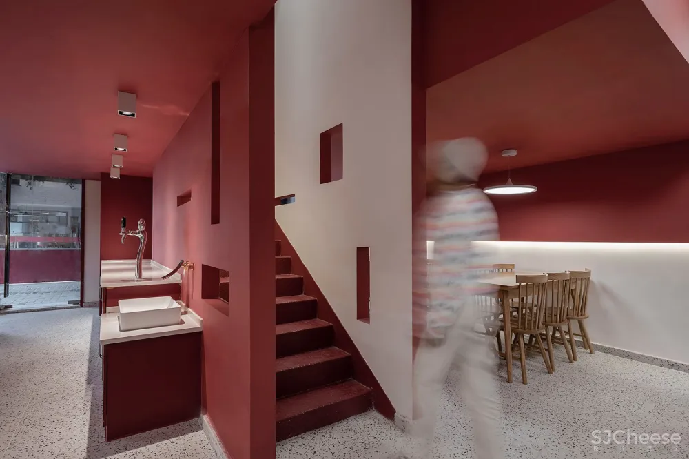 趣·构:小龙虾馆设计,南京 / 线状建筑设计研究室