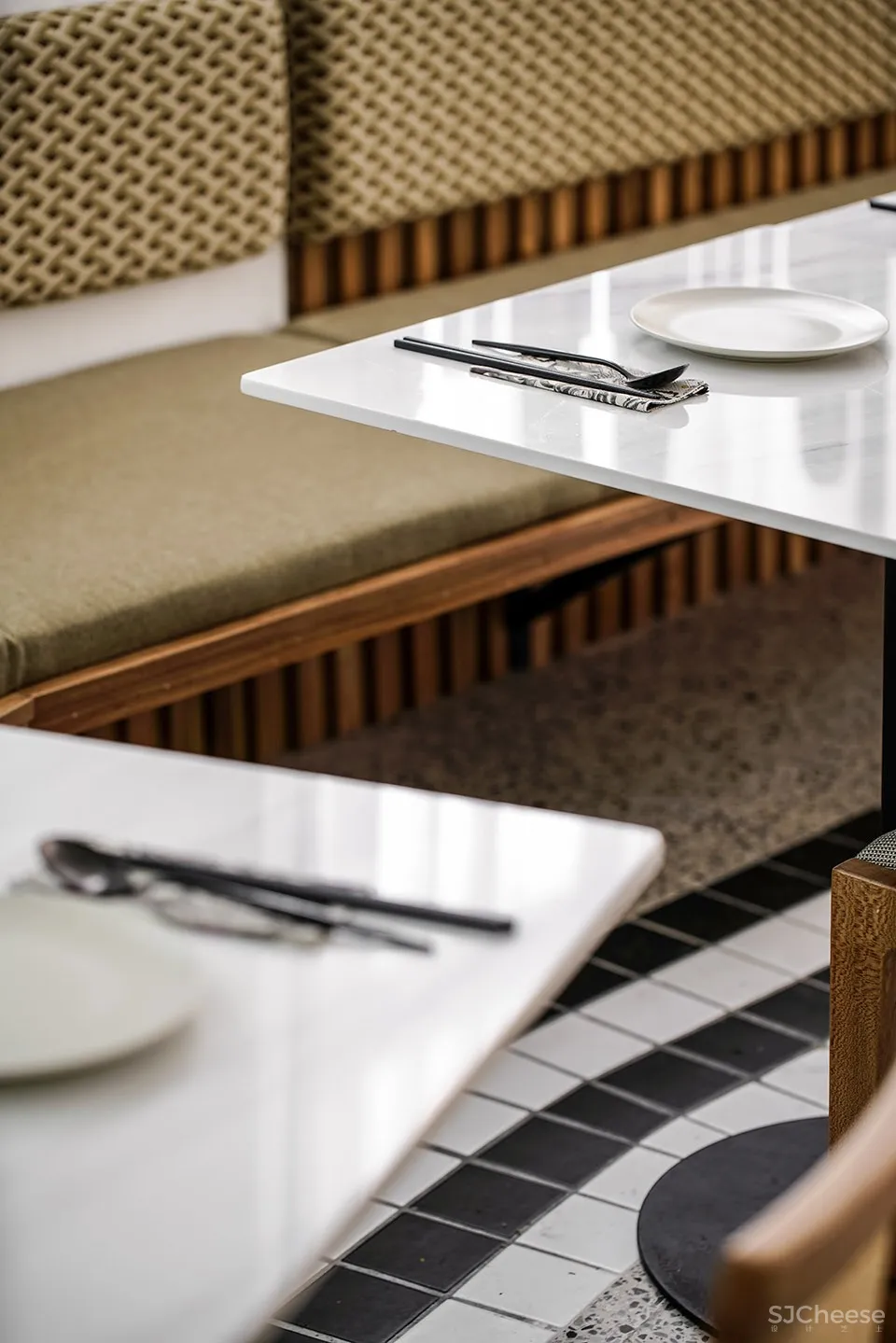 最新 | 治木设计:重庆 一小间泰食