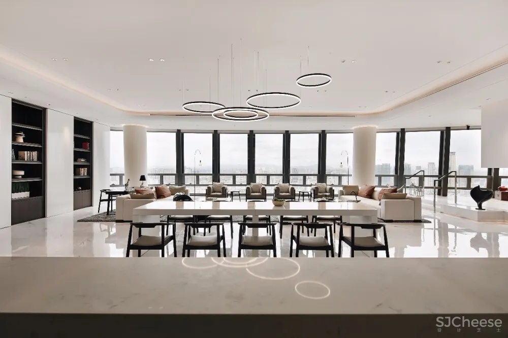 600m²天空之镜丨高空俯瞰城市边际