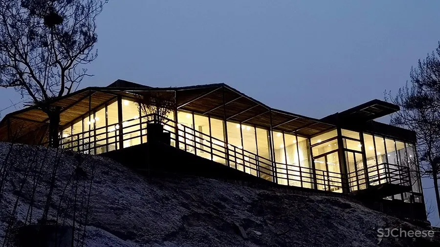 简单盒子里的诗意空间 | 鹿山桐舍