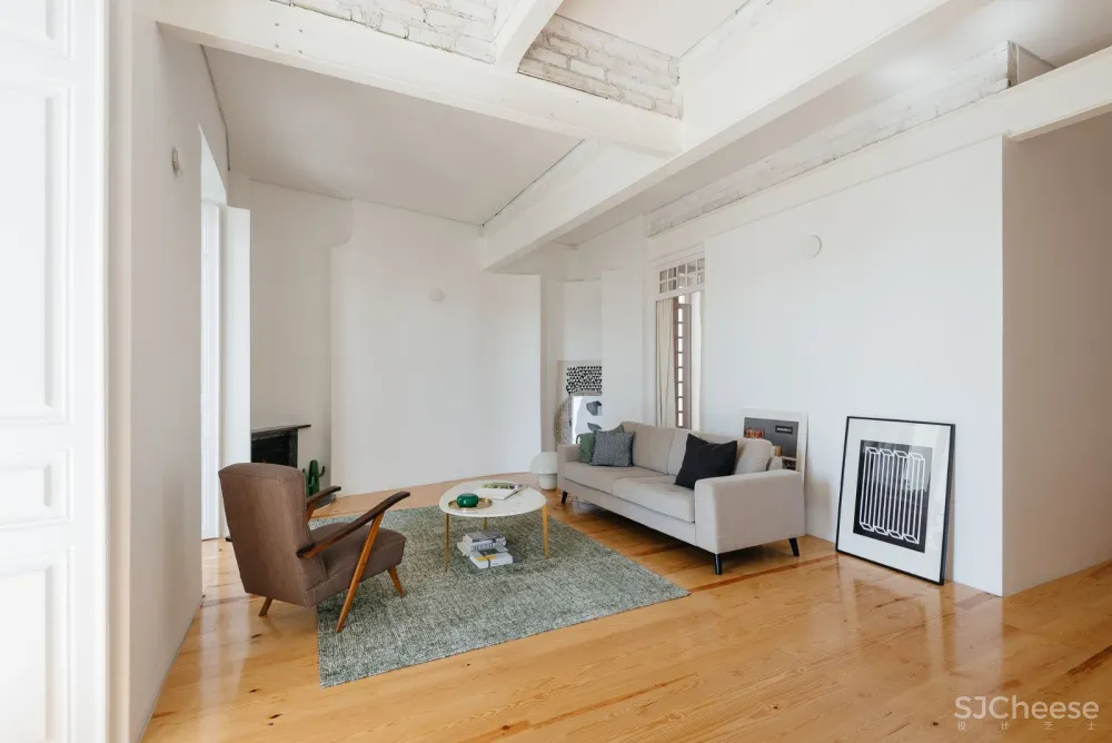 Filipe Foncesca Costa：里斯本拉帕公寓