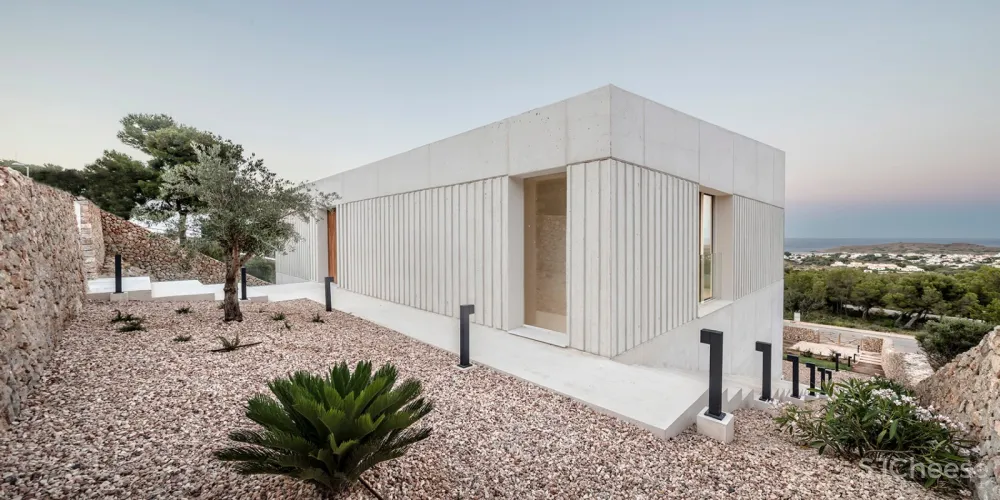 新作 | NOMO STUDIO:西班牙极简框景住宅 首