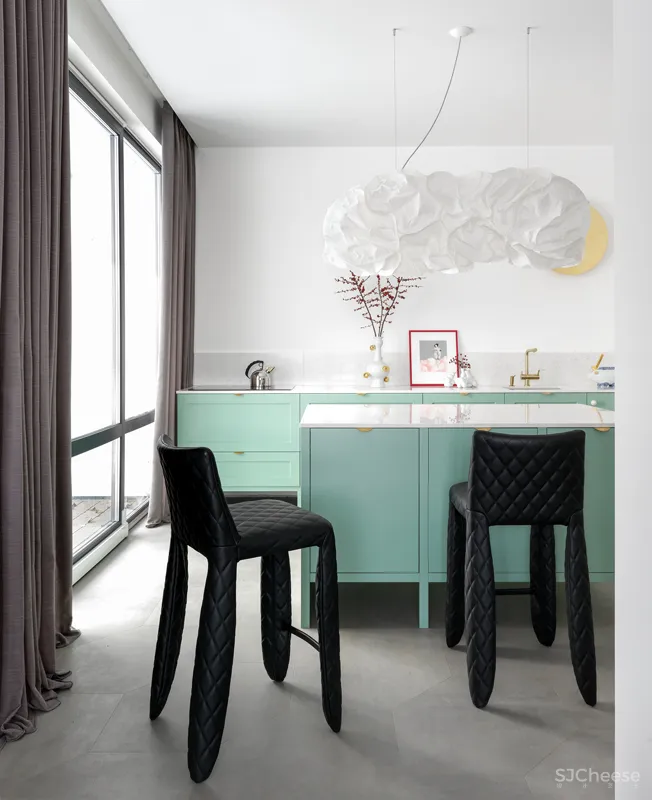 以“家庭美术馆”为主题的住宅设计 | Светлана Коледа 首