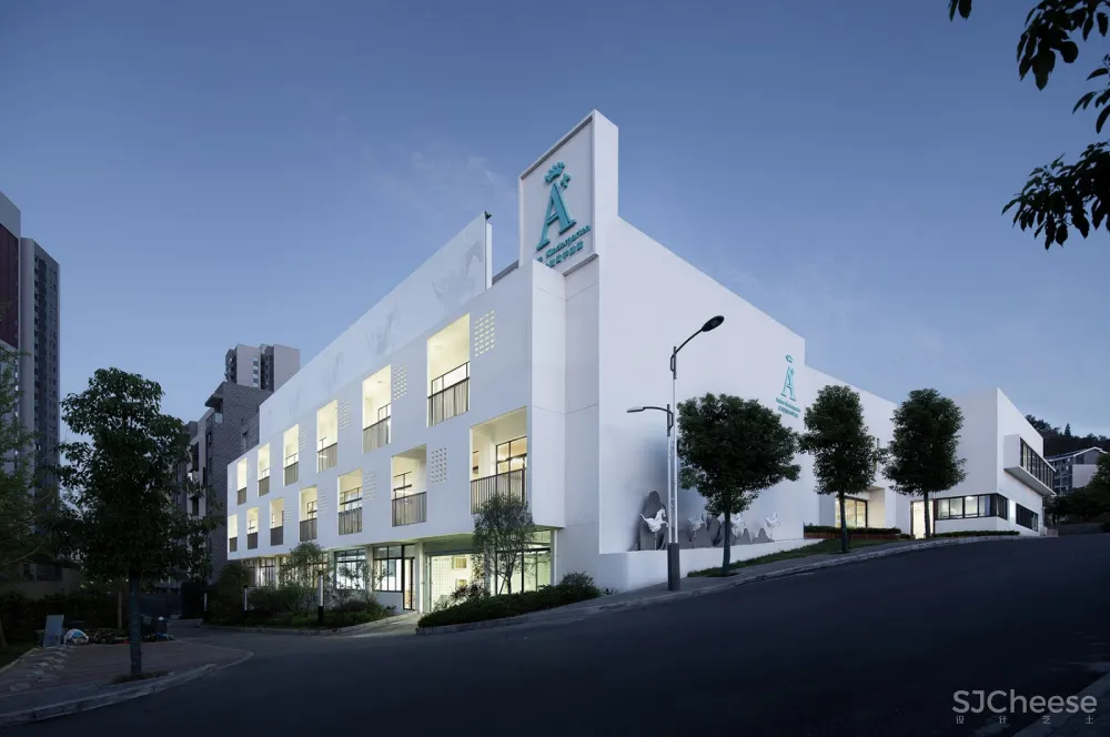 十堰A+自然幼儿园，湖北 / 迪卡幼儿园设计中心