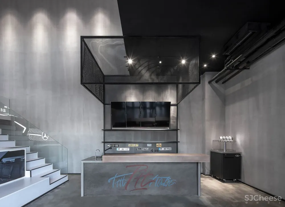 新作 | 上建下筑工作室:北京 The Pit House汽车俱乐部