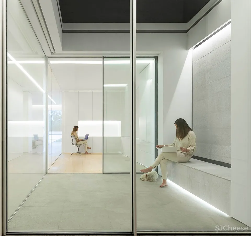 蓝色花园住宅，西班牙 / Fran Silvestre Arquitectos 首