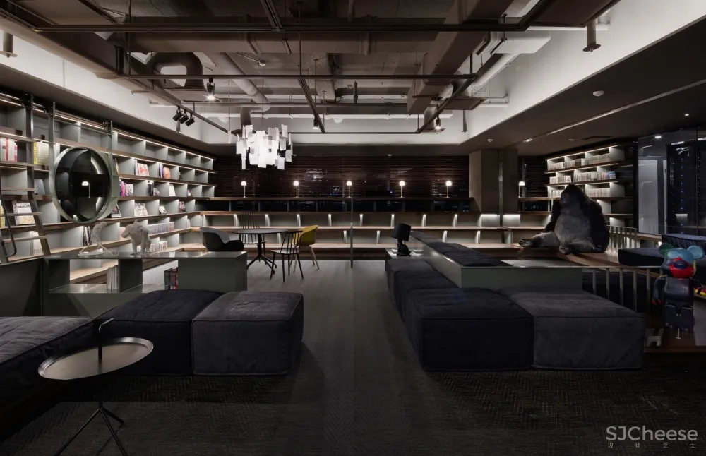 WGNB:昼夜共存的办公空间 Dexter Studios