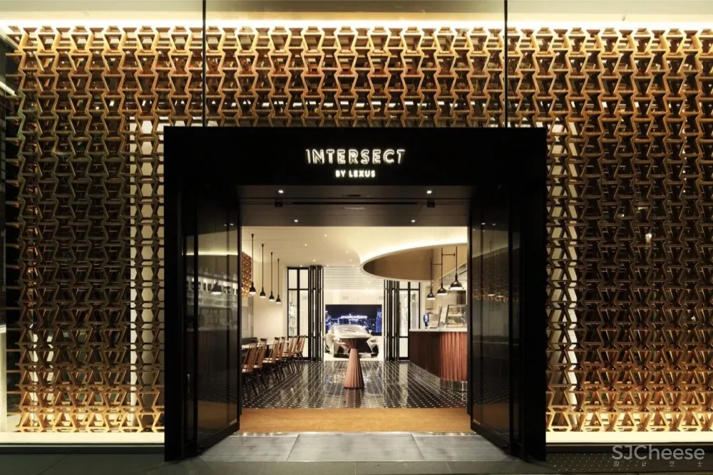 专为优衣库、Nike、LEXUS设计旗舰店,他的创意让人折服!