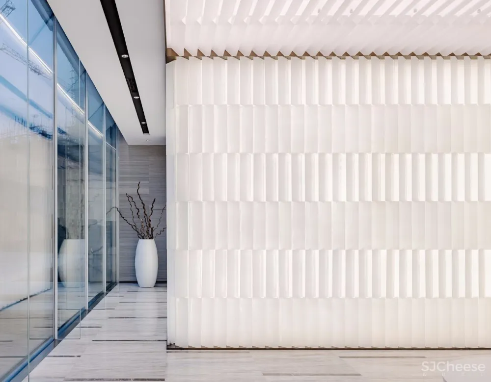 新作 | 凌子达新作•亚克力灯片打造出具有现代时尚美学的感官空间