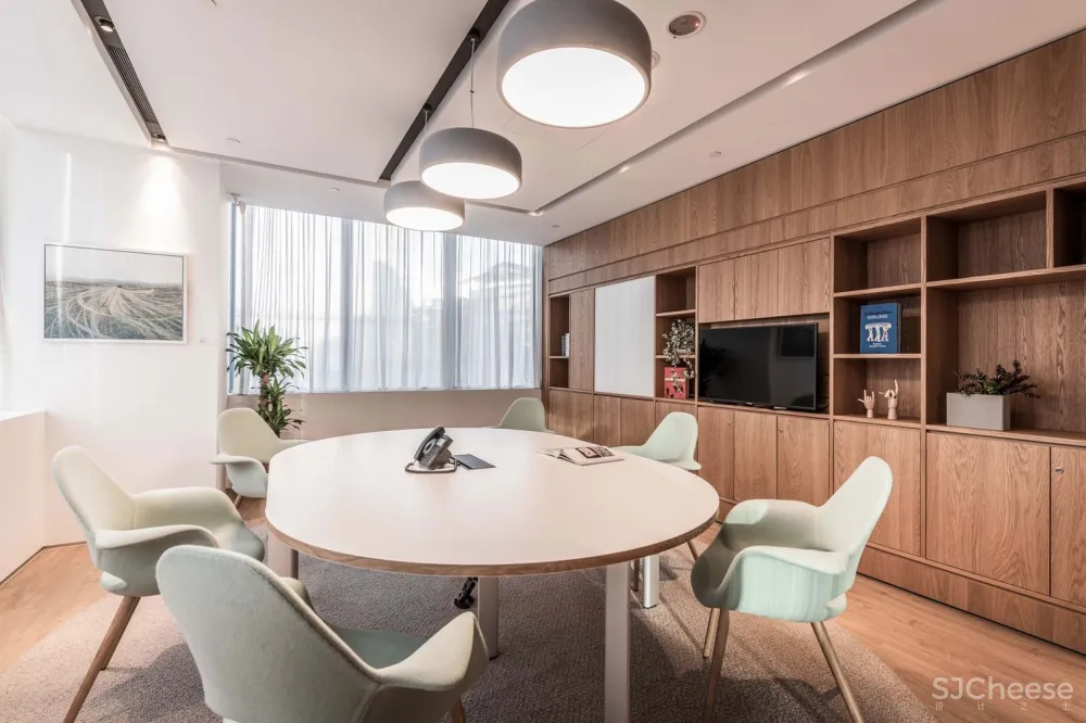 Spaces Hung Sheng共享办公室 / D&P Associates