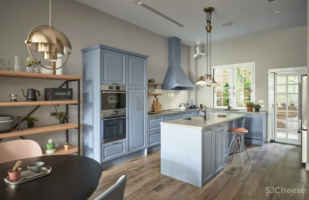 暗黑工业风，阁楼还能这样装？