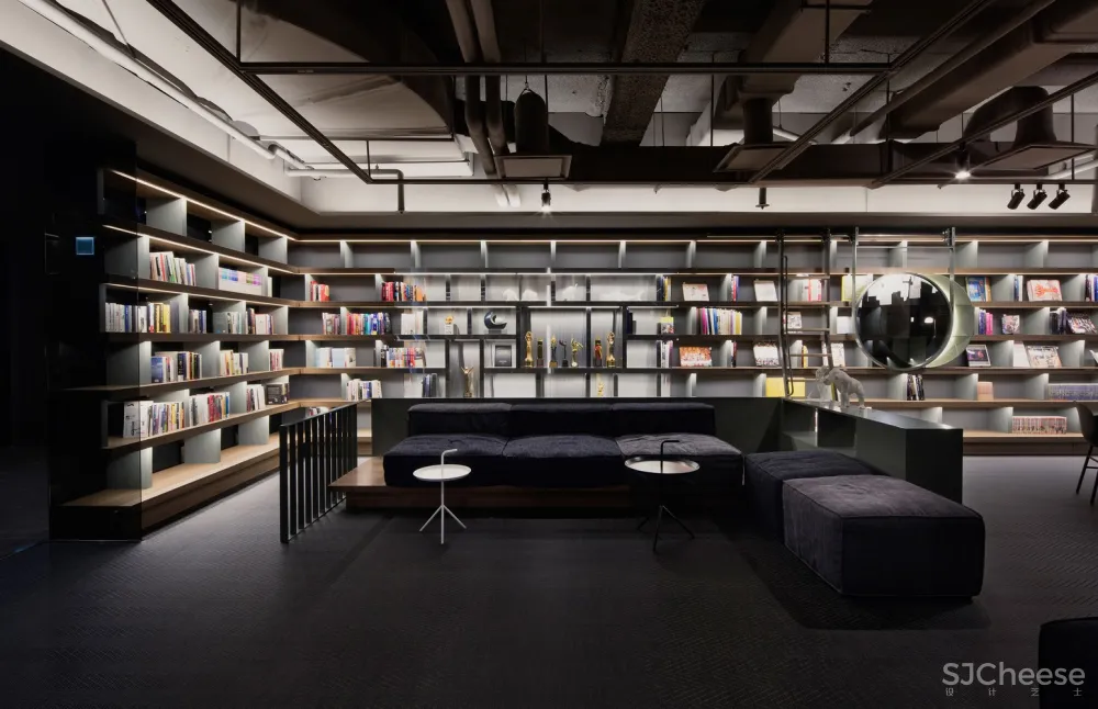 WGNB:昼夜共存的办公空间 Dexter Studios