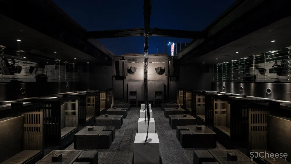 首发 | 更黑暗的升级：Bernard Khoury 翻新贝鲁特B018酒吧